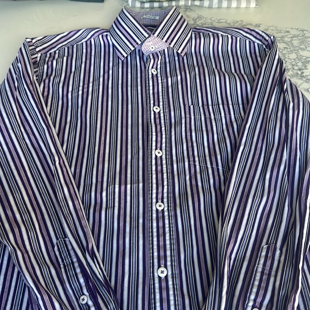 Bugatchi size  médium long sleeve